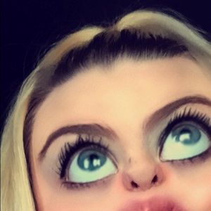 Meet your Posher, Breanna